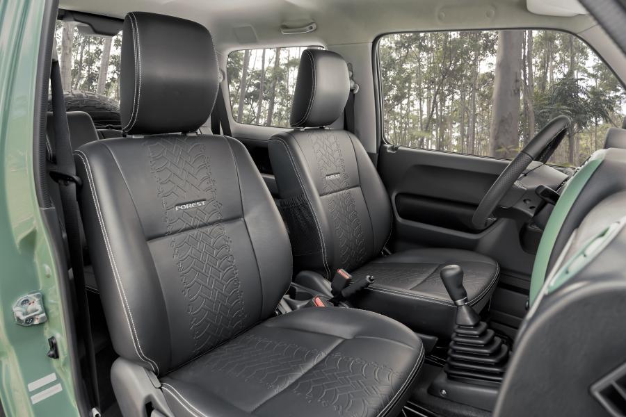 Интерьер Suzuki Jimny Forest (JB) 2020 года  (LA) (фото 6 из 12)
